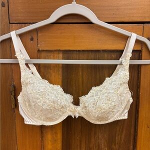 Vintage Y2K Victoria’s Secret Ivory Lace Bra | Beaded Satin | 36B